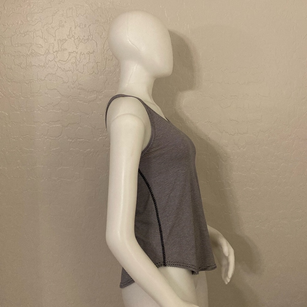 Lululemon Blue and White Striped Racerback Tank Small - Picture 4 of 9
